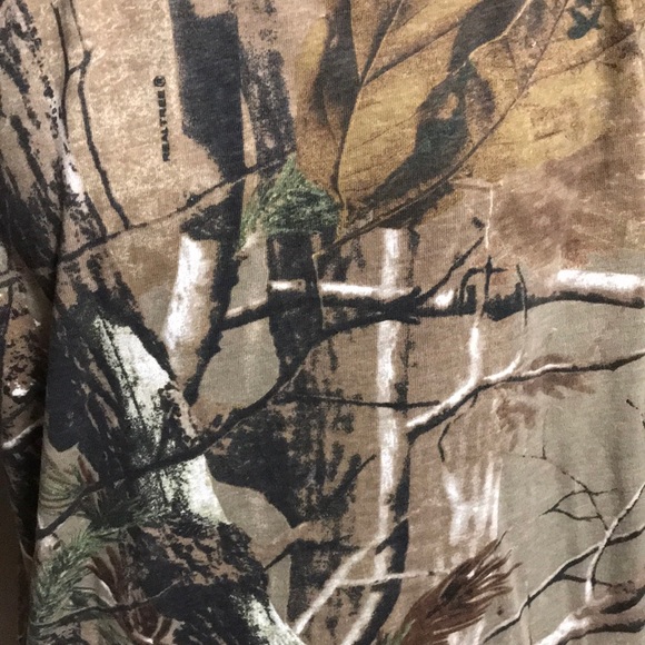 NWOT Code V Heavy Camouflage T-Shirt - Picture 2 of 5